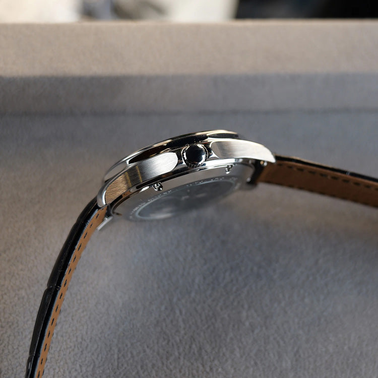 The Wanderer Hours Series Gray Sunburst