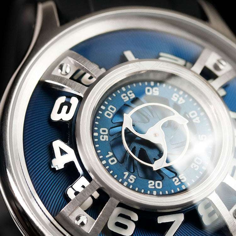 Deep Sea Blues: A sporty mechanical watch